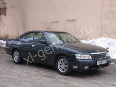 Лобовое стекло Nissan Laurel